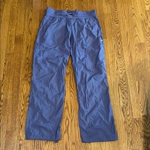 Lululemon street to studio size 10